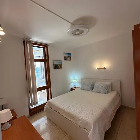 Hercules 2 Bedroom Apartment, Lejlighed